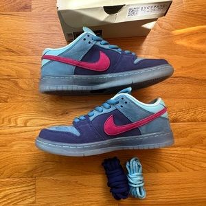 NEW IN BOX Nike SB Dunk Low Run The Jewels, Limited Edition, Pink Blue Sneakers